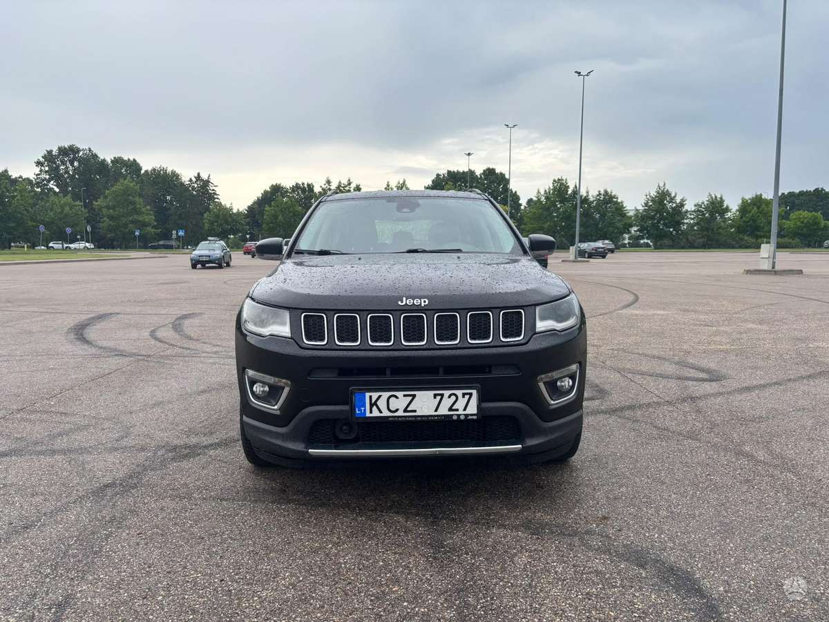 Jeep Compass, 2.0 l., off-road / crossover
