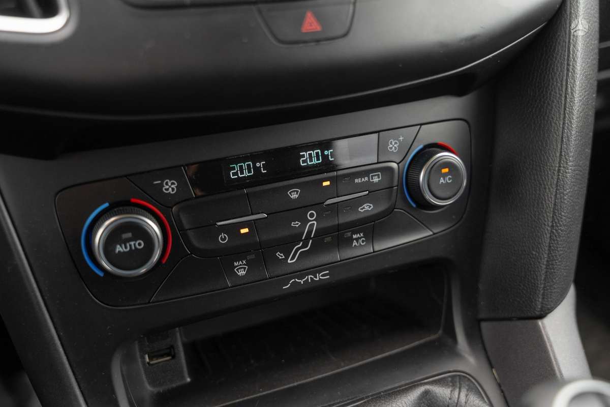 Ford Focus, 1.6 l., Универсал