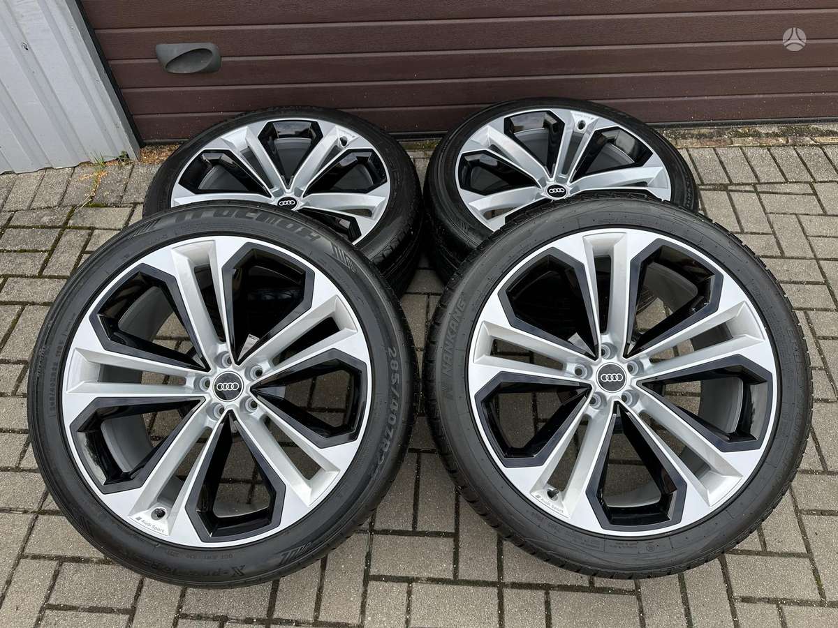 Audi Q7-Q8, light alloy, R22