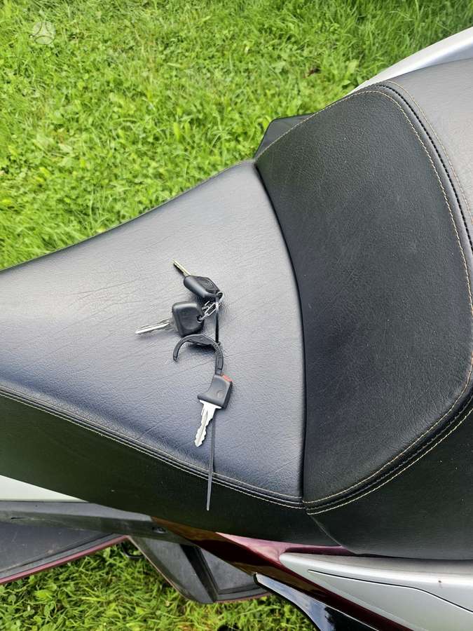 Peugeot Satelis 125cc, scooters / mopeds