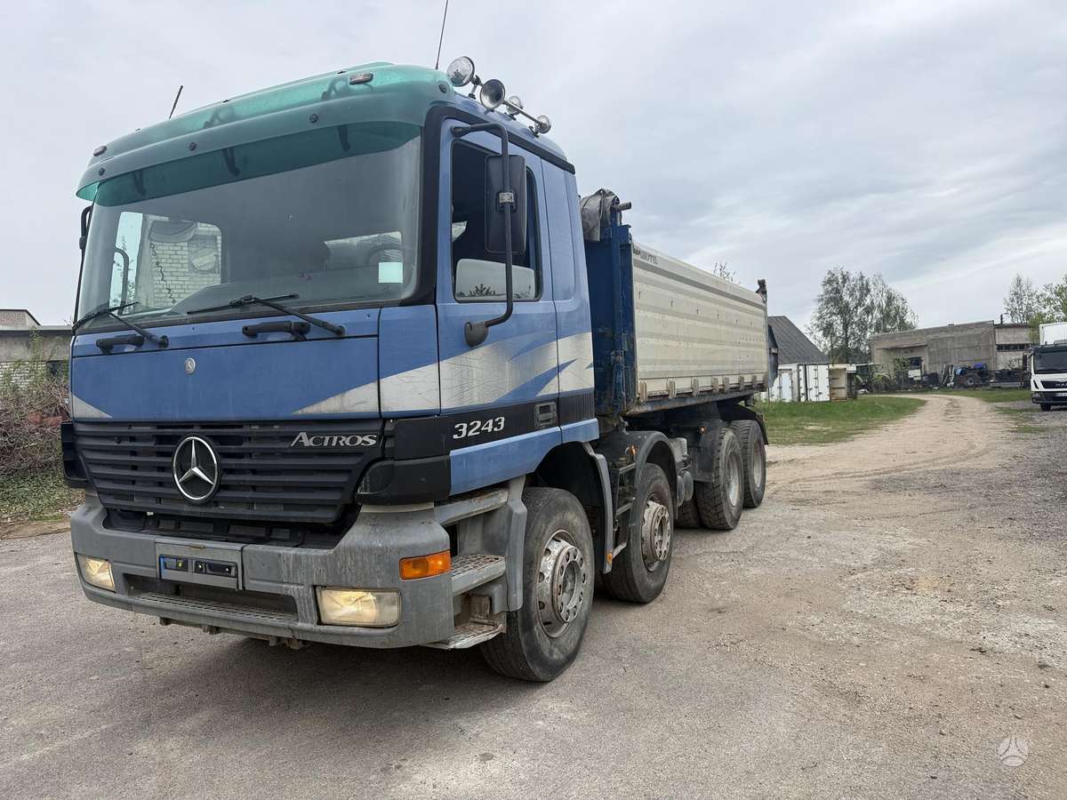 Mercedes-Benz Actros 3243 8x4, самосвалы