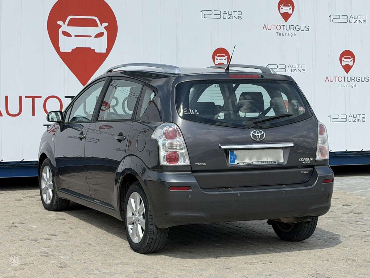 Toyota Corolla Verso - 4
