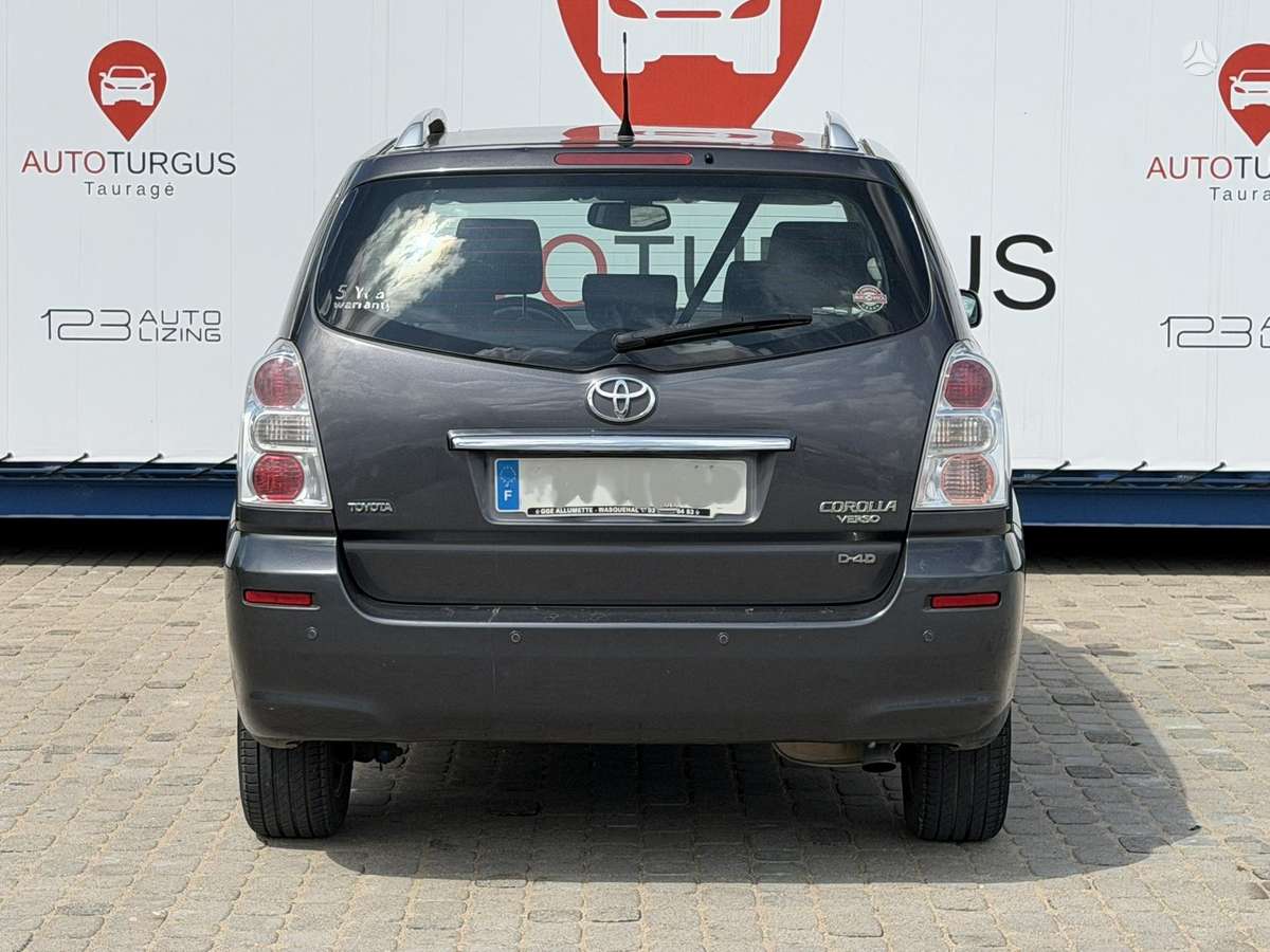 Toyota Corolla Verso - 5