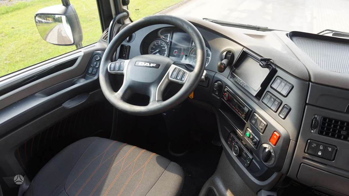 DAF XF480, double sleeper