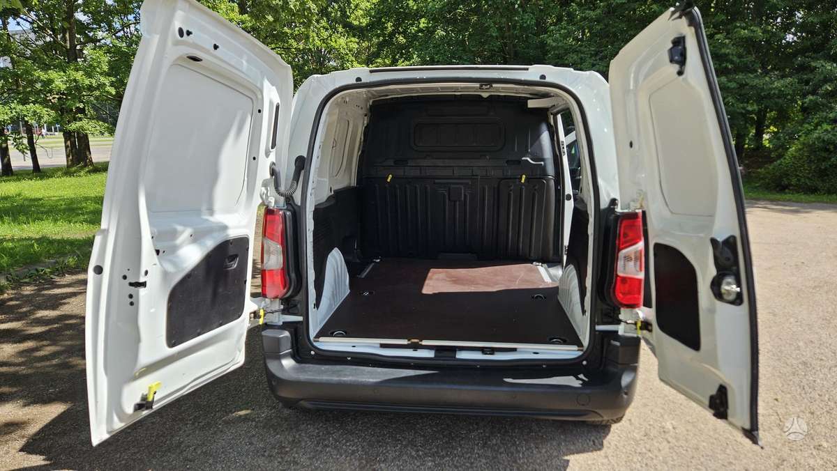 Opel Combo, 1.5 l., komercinis