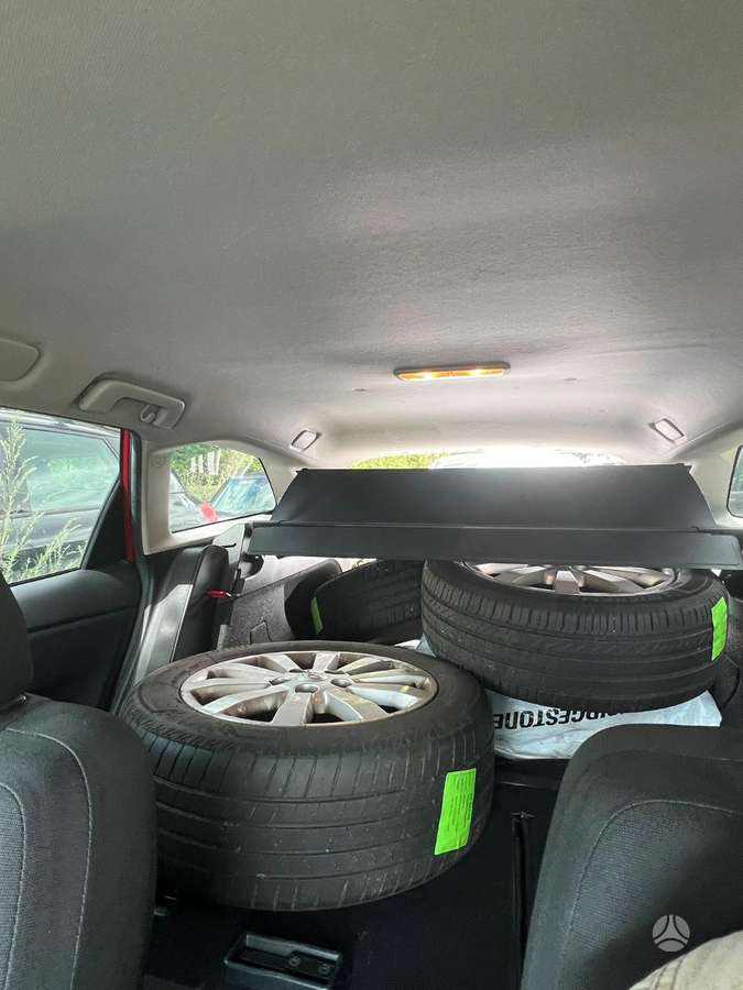 Toyota Auris, 2.0 l., Универсал