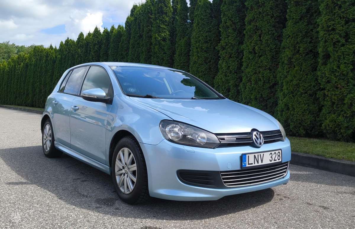 Volkswagen Golf - 5