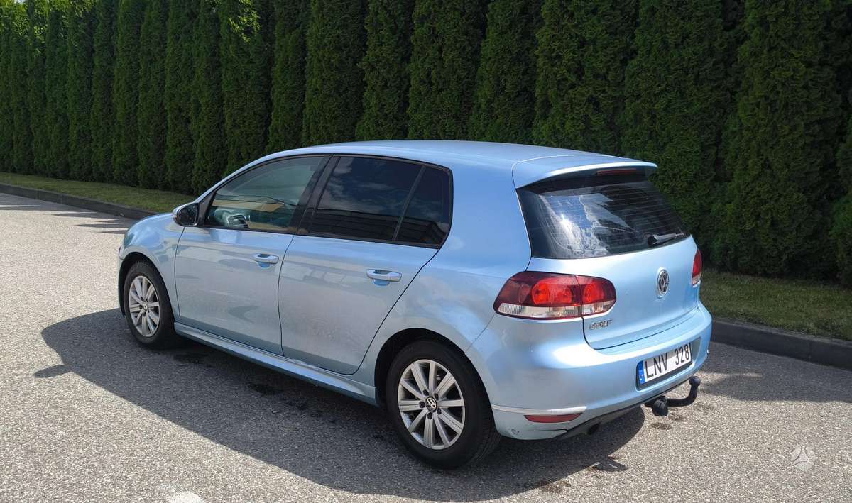 Volkswagen Golf - 9