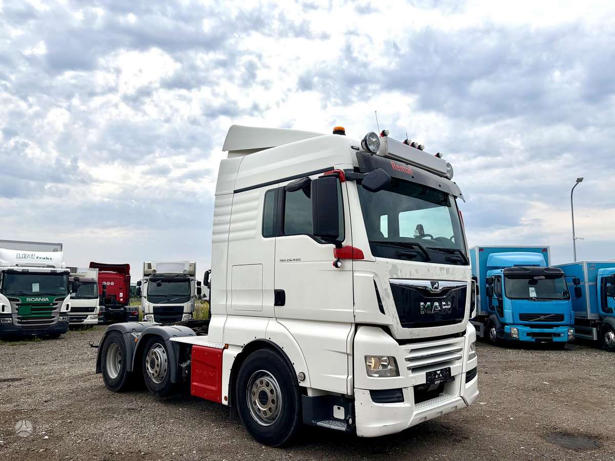 MAN TGX 26.460 6x2, double sleeper