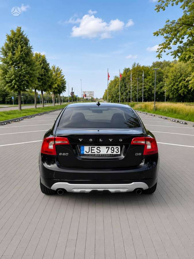 Volvo S60, 2.4 l., Седан