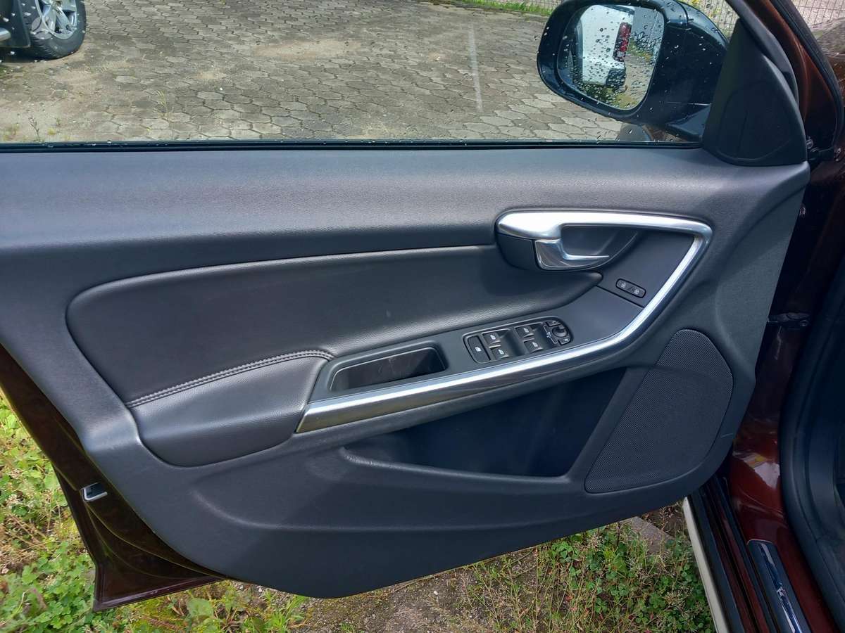 Volvo V60 Cross Country - 7