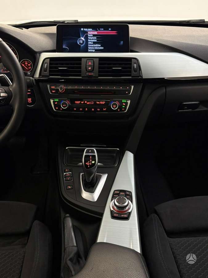 BMW 320, 2.0 l., wagon
