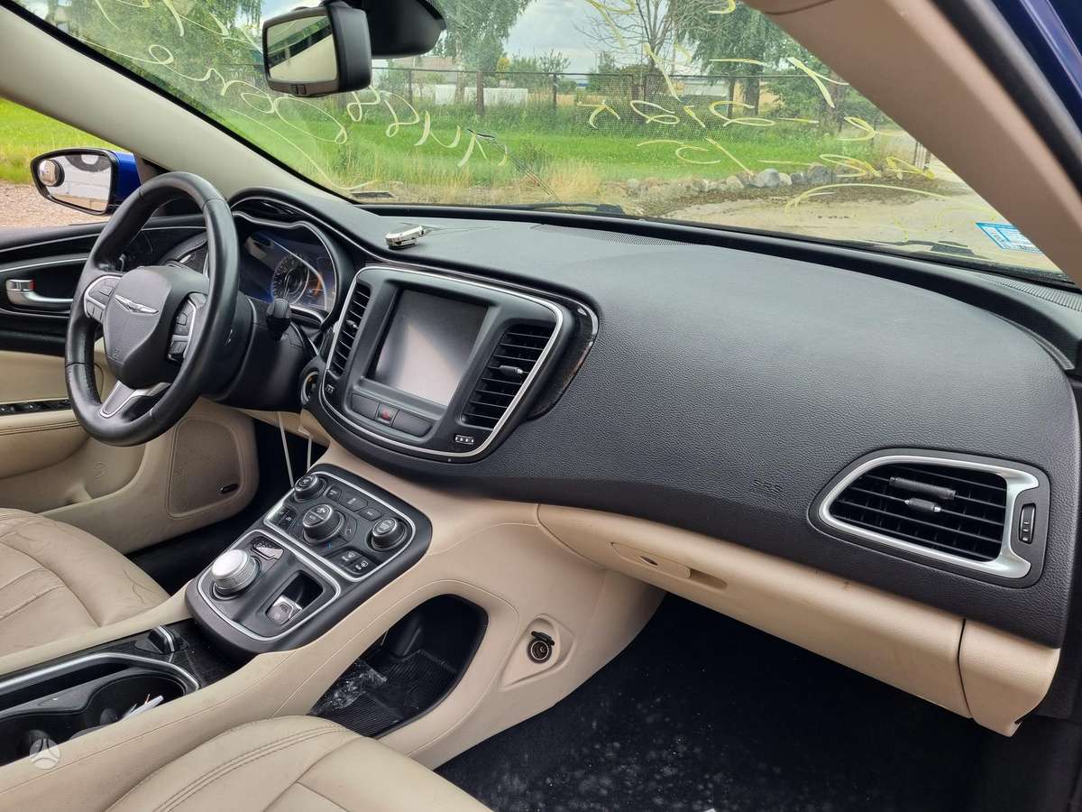 Chrysler 200 Chrysler 200c