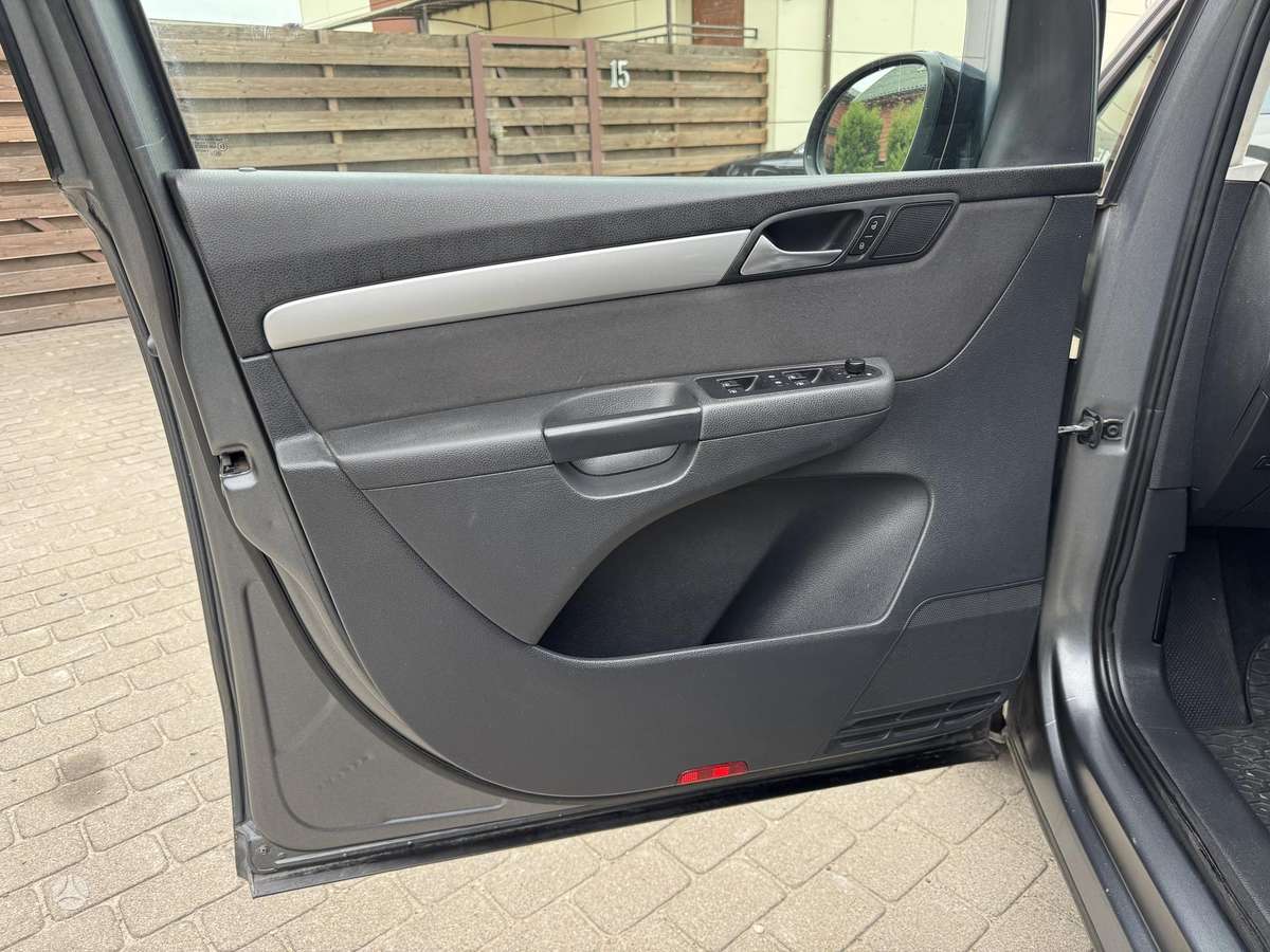 Volkswagen Sharan, 2.0 l., Универсал