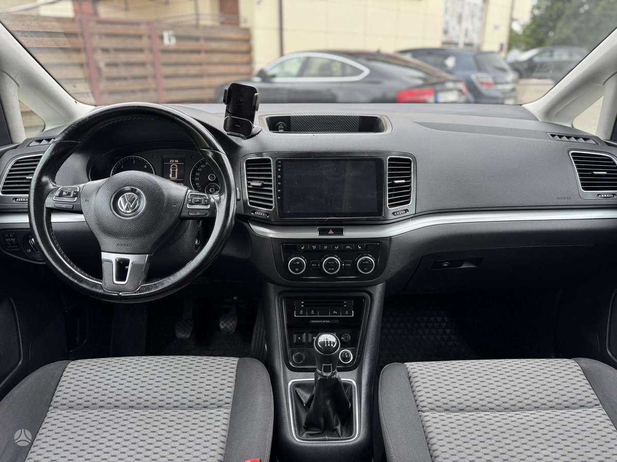 Volkswagen Sharan, 2.0 l., Универсал