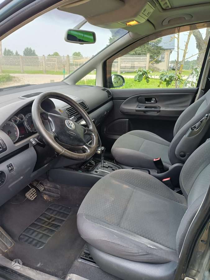 Volkswagen Sharan - 2