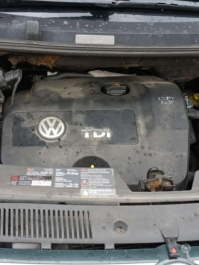 Volkswagen Sharan - 3