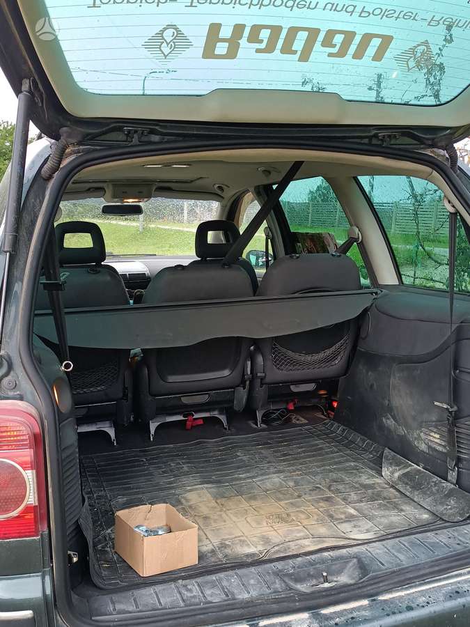 Volkswagen Sharan - 8