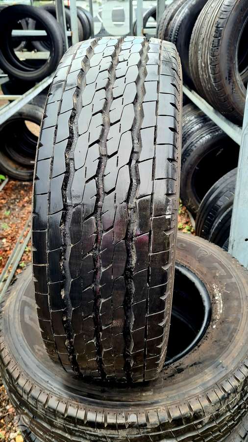 Firestone VanHawk, vasaras 215/70 R15