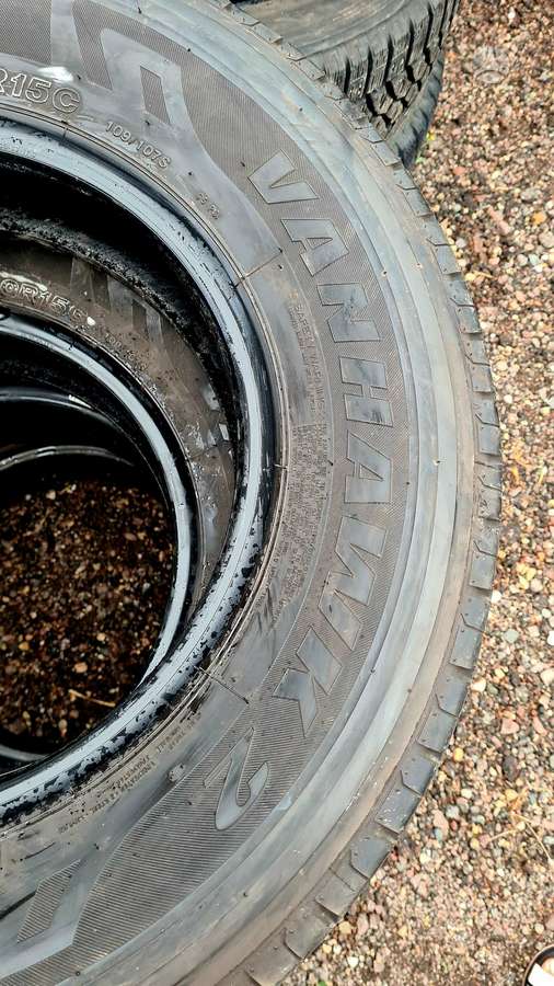 Firestone VanHawk, vasarinės 215/70 R15