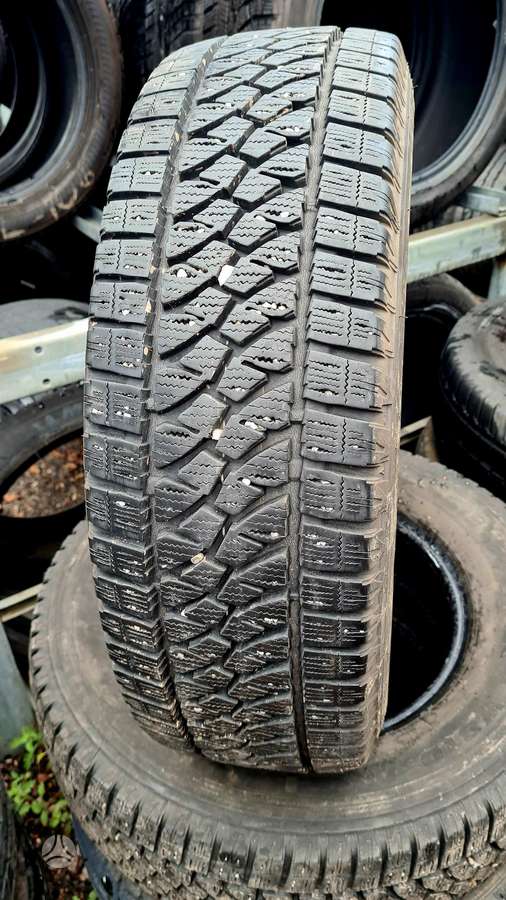 Bridgestone Blizzak W810, winter 215/70 R15