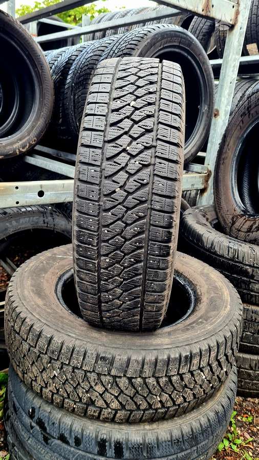 Bridgestone Blizzak W810, winter 215/70 R15