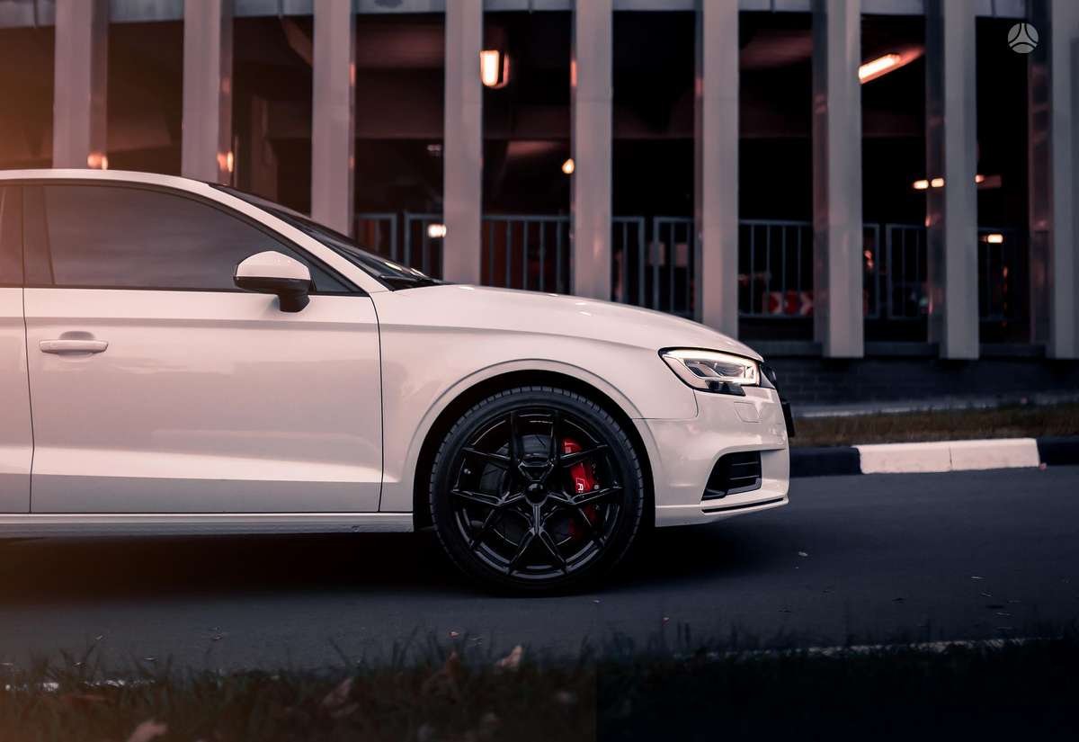 Audi A3, 2.0 l., Седан