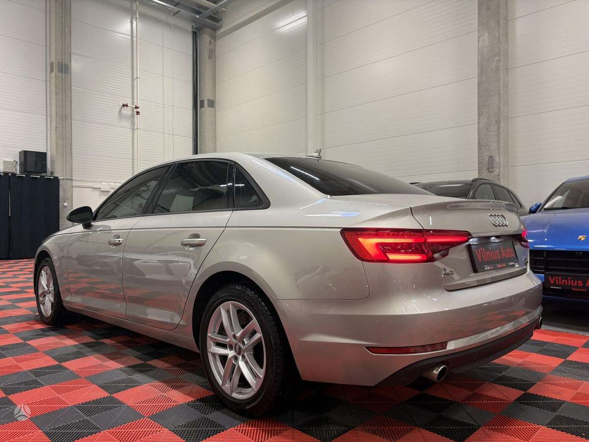 Audi A4, 2.0 l., saloon / sedan