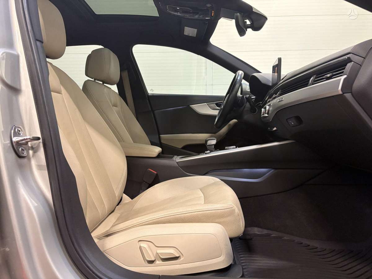 Audi A4, 2.0 l., Седан
