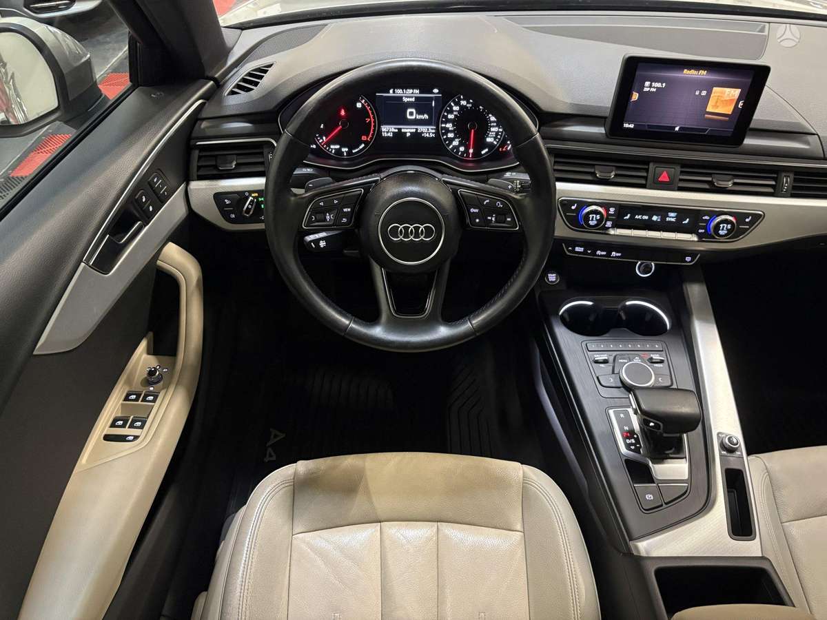 Audi A4, 2.0 l., Седан