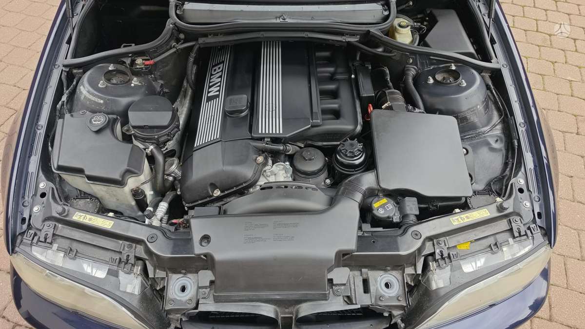 BMW 320, 2.2 l., convertible