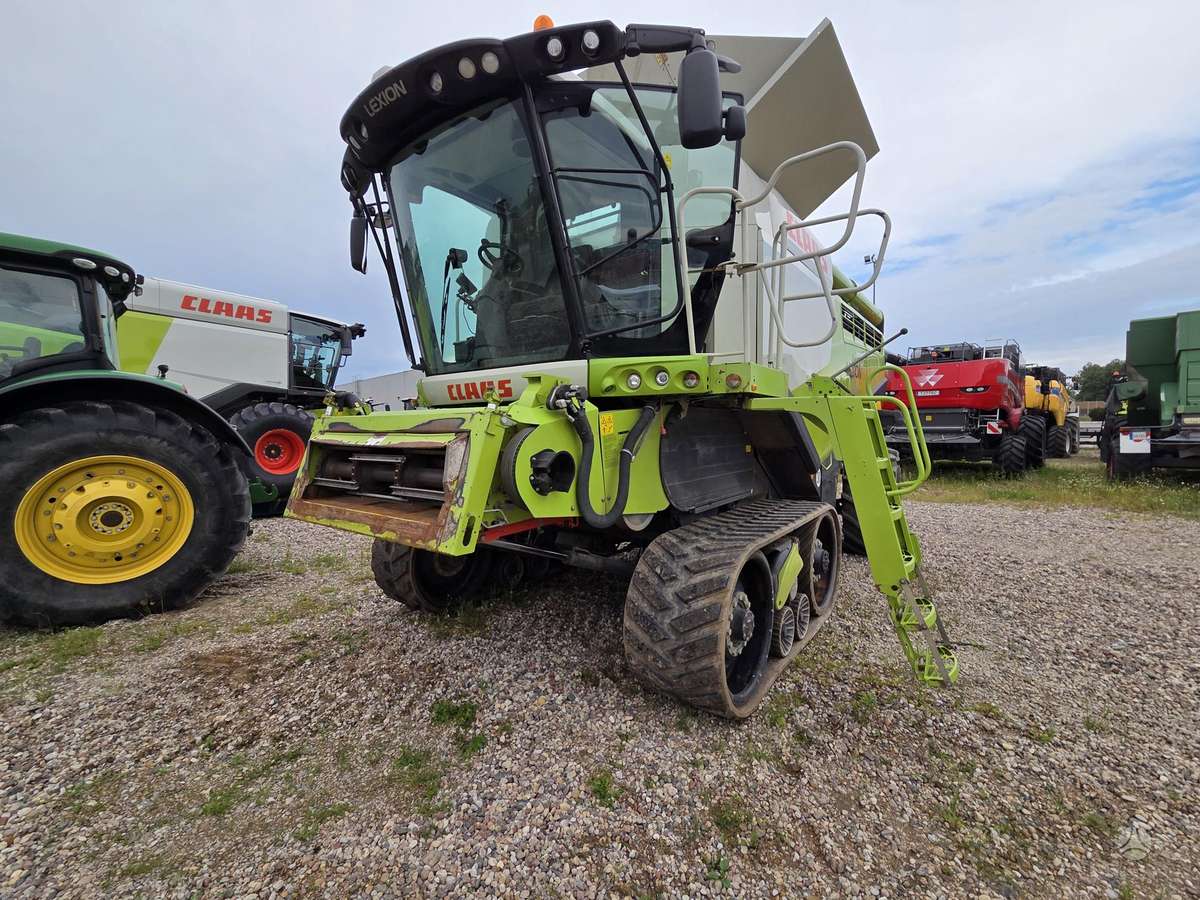 Claas Lexion 770 TT, combine harvesters