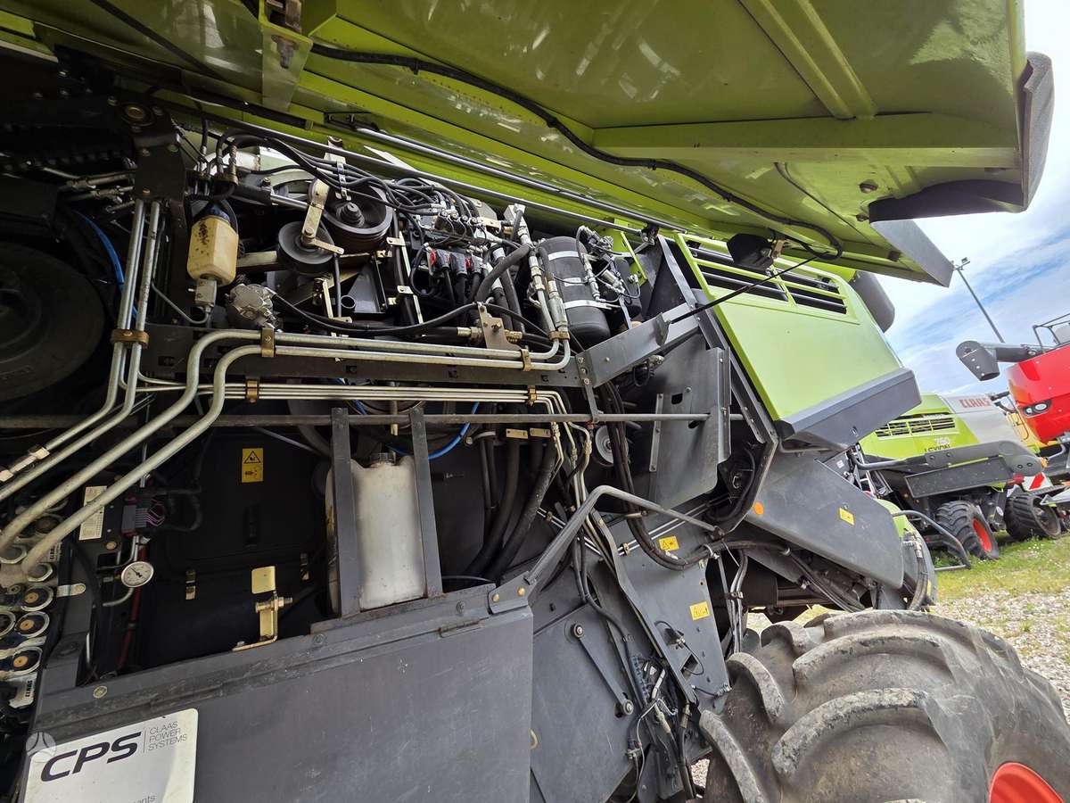 Claas Lexion 770 TT, combine harvesters
