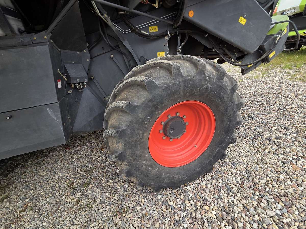 Claas Lexion 770 TT, combine harvesters
