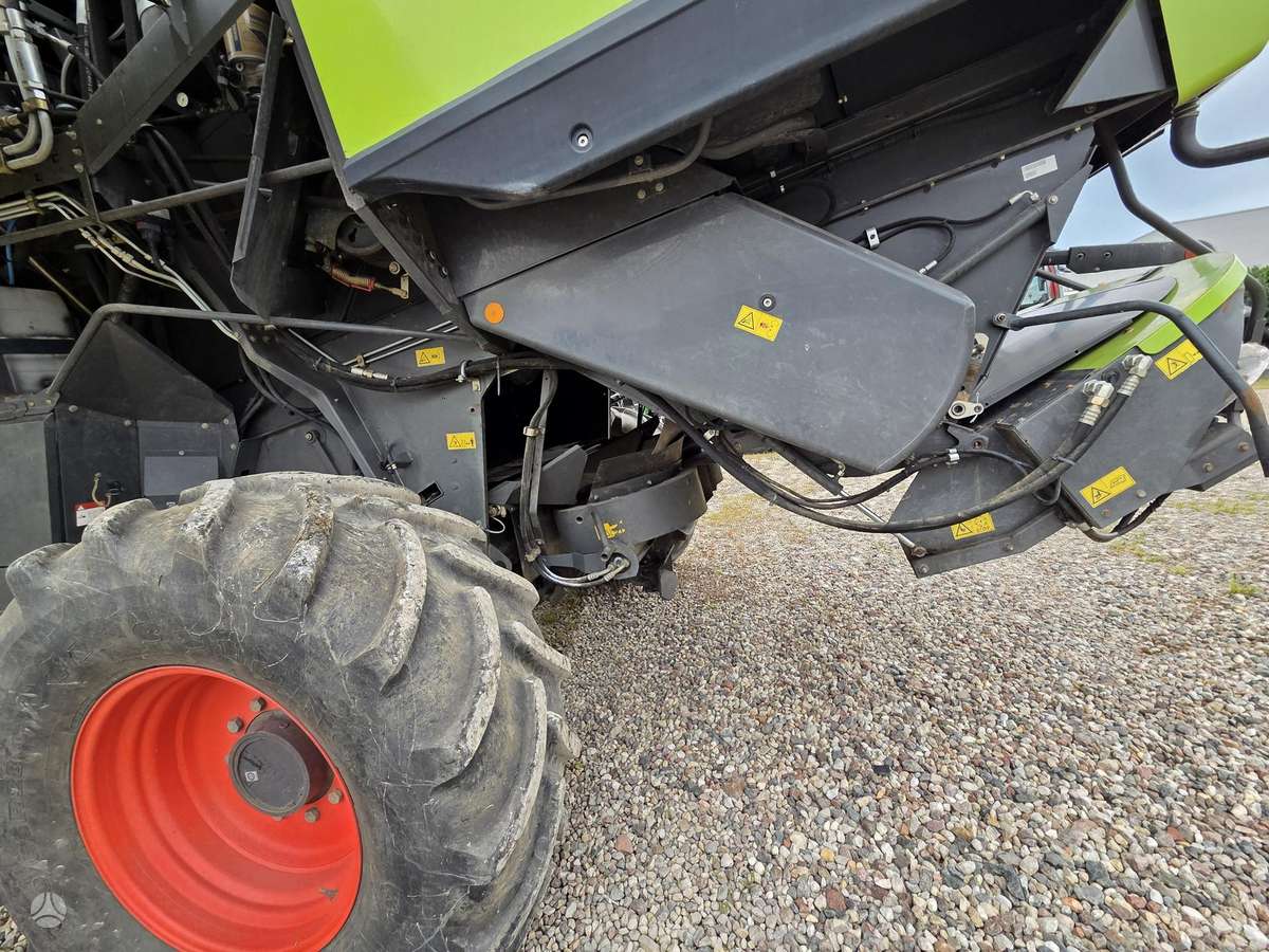 Claas Lexion 770 TT, combine harvesters