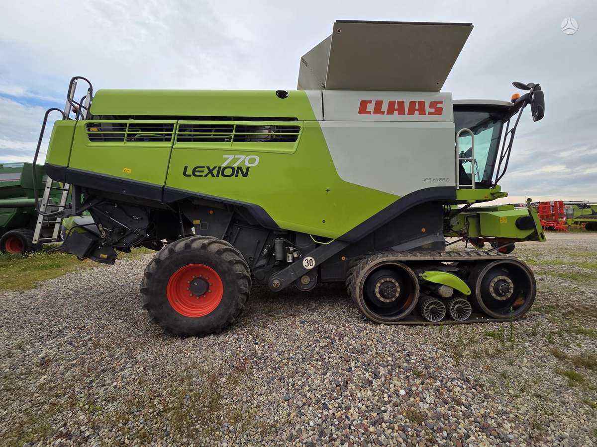 Claas Lexion 770 TT, combine harvesters