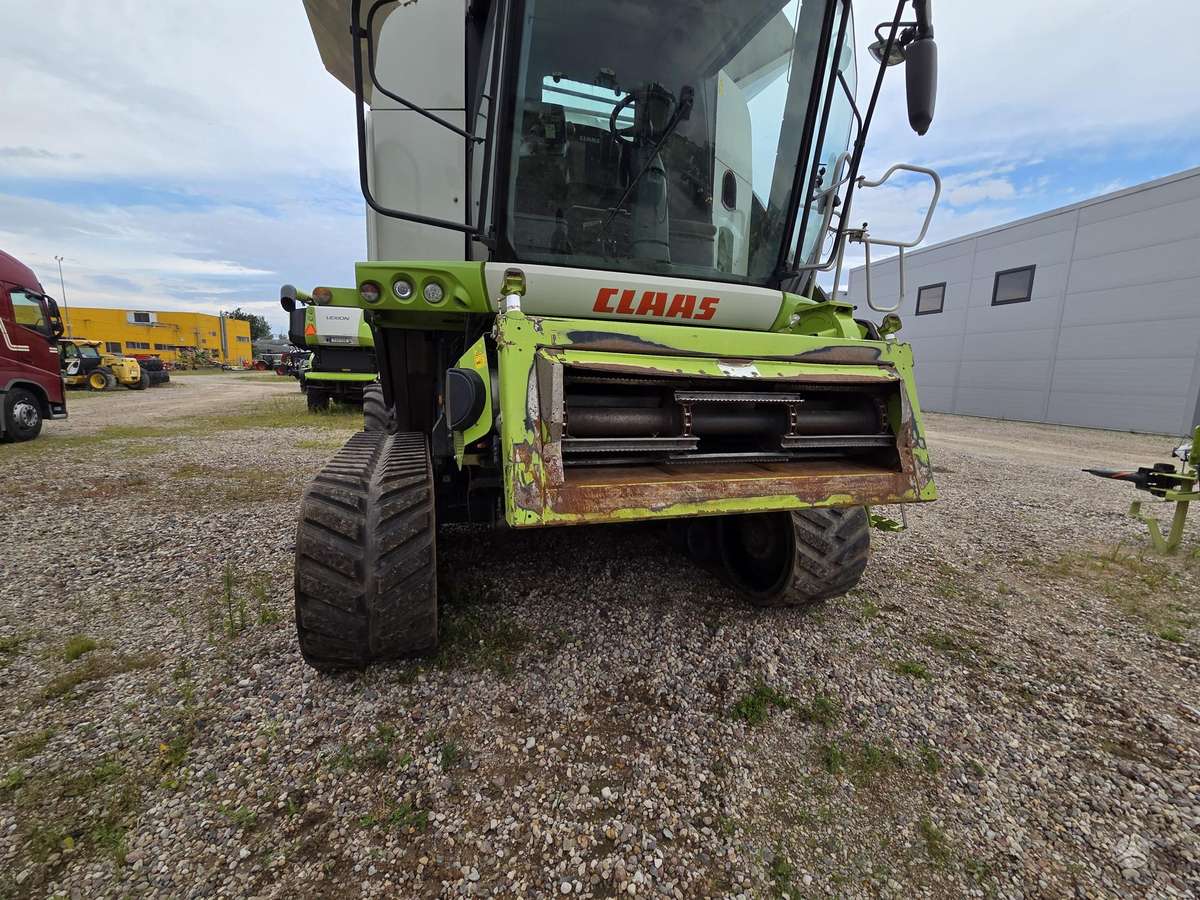 Claas Lexion 770 TT, combine harvesters