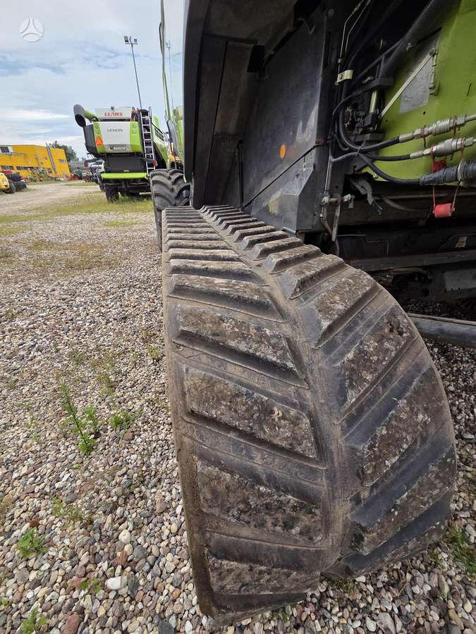 Claas Lexion 770 TT, combine harvesters