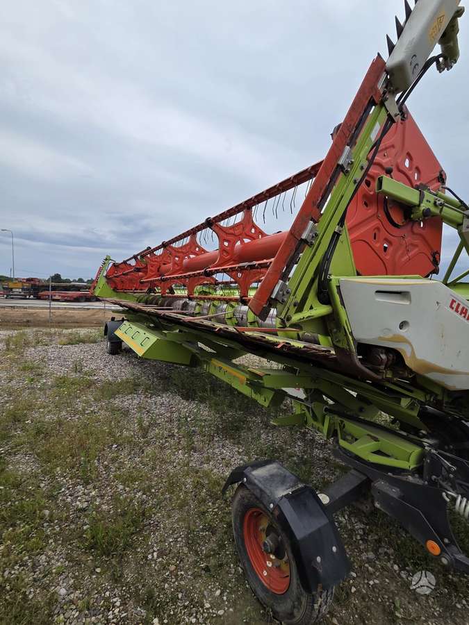 Claas Lexion 770 TT, combine harvesters