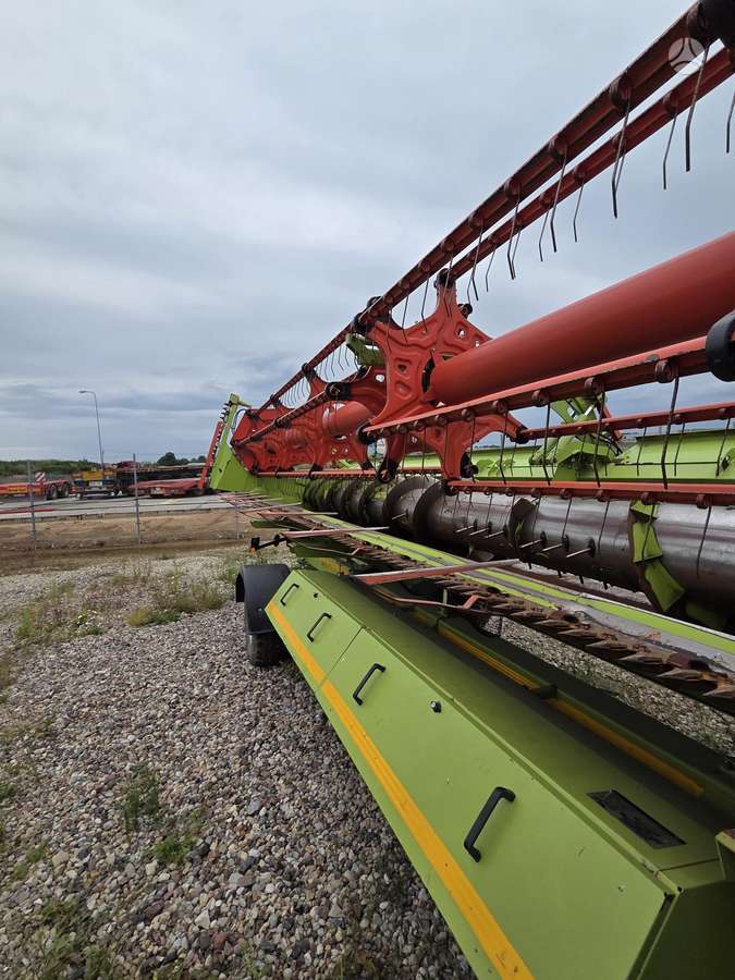 Claas Lexion 770 TT, combine harvesters