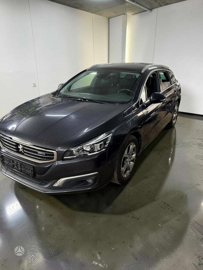 Peugeot 508 по частям. Dalis siunciame