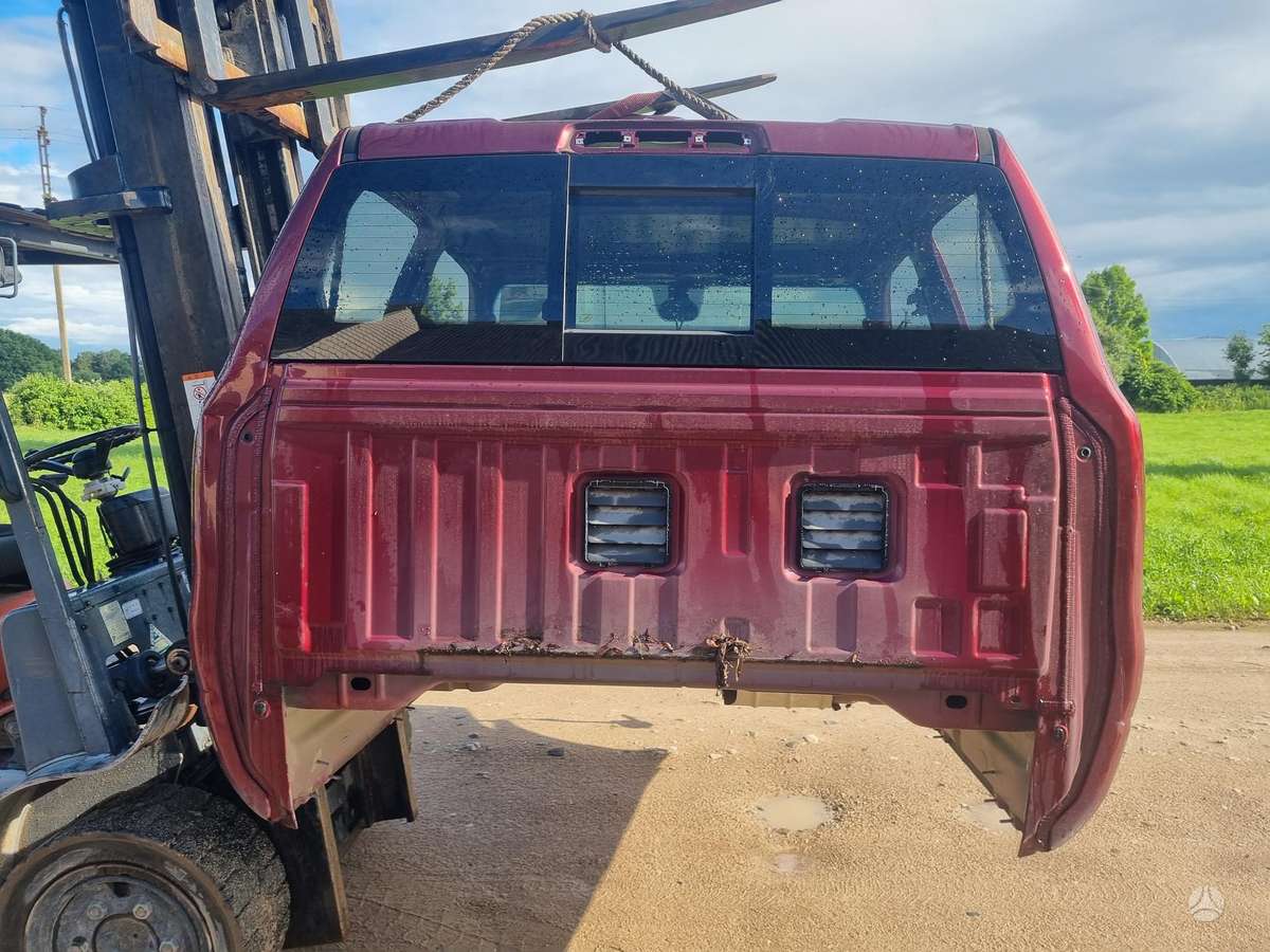Dodge Ram по частям. Spalva pvr big horn