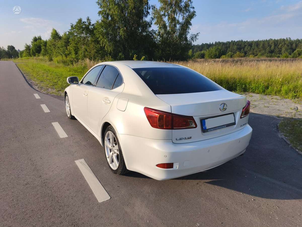Lexus IS 220, 2.2 l., Седан