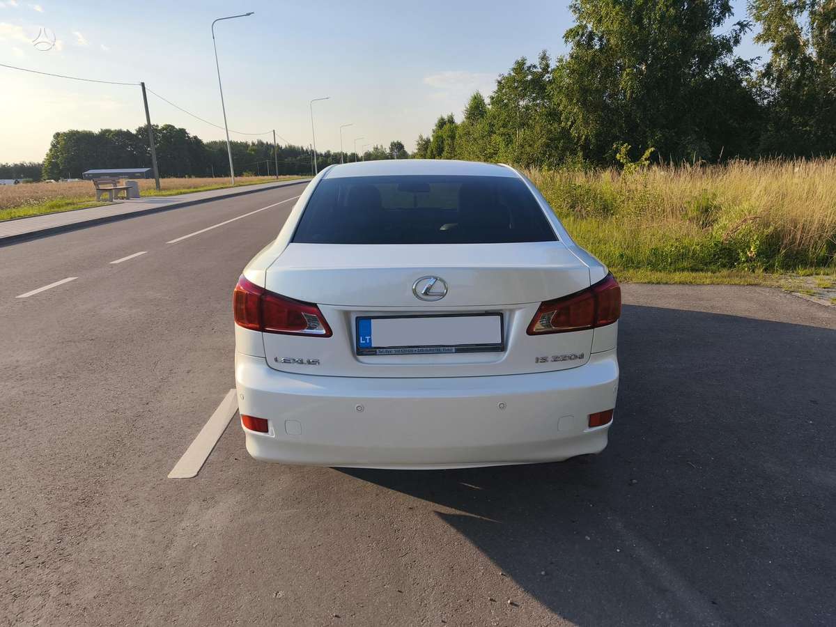 Lexus IS 220, 2.2 l., Седан