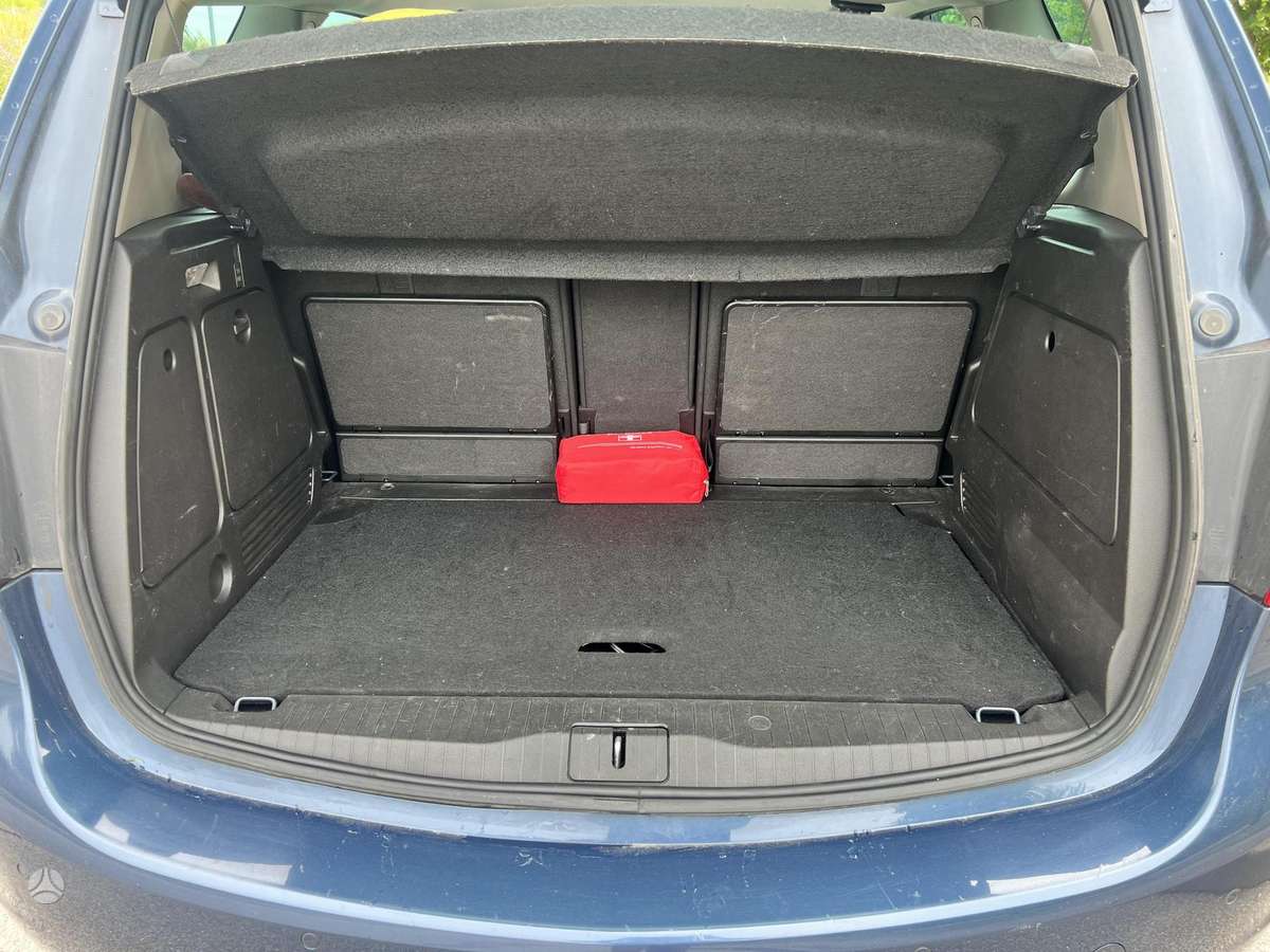 Opel Meriva, 1.4 l., Минивэн