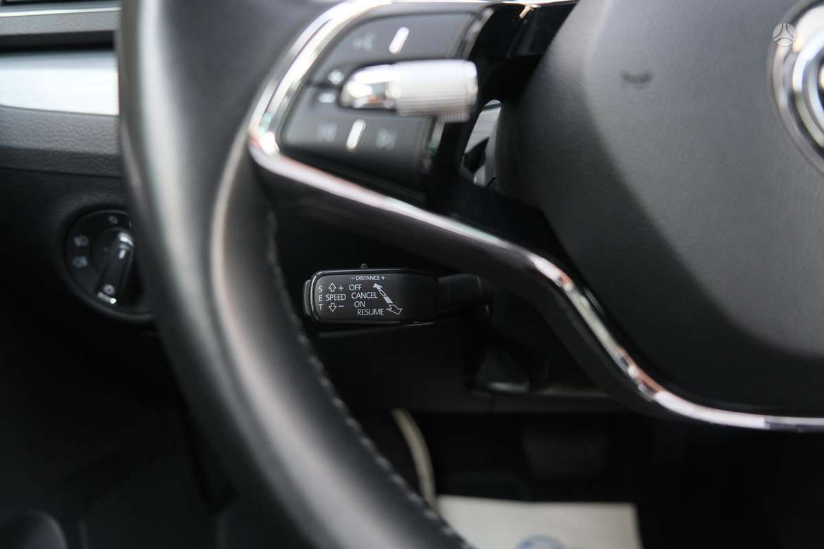 Skoda Superb, 1.5 l., hatchback