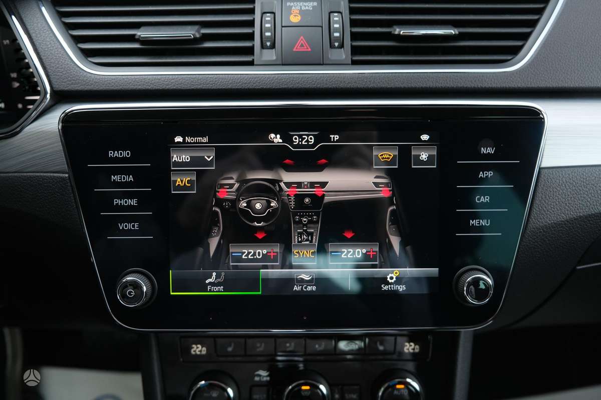 Skoda Superb, 1.5 l., hatchback