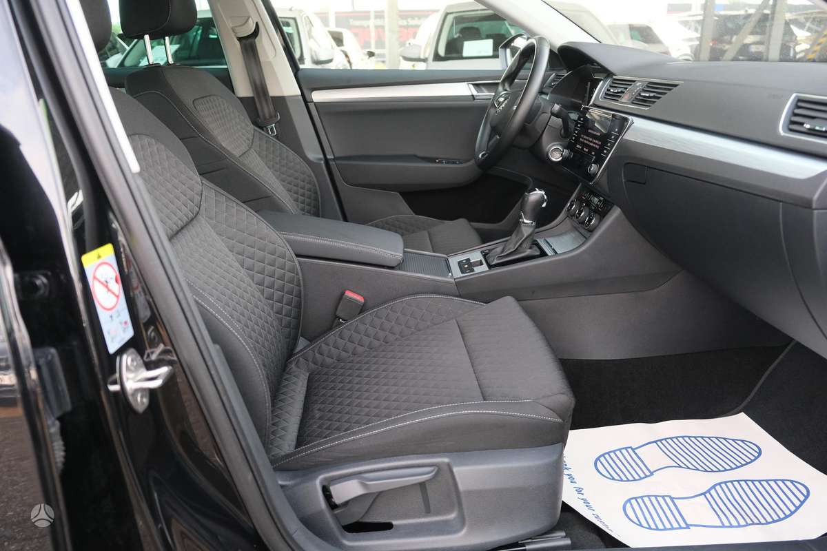 Skoda Superb, 1.5 l., hatchback