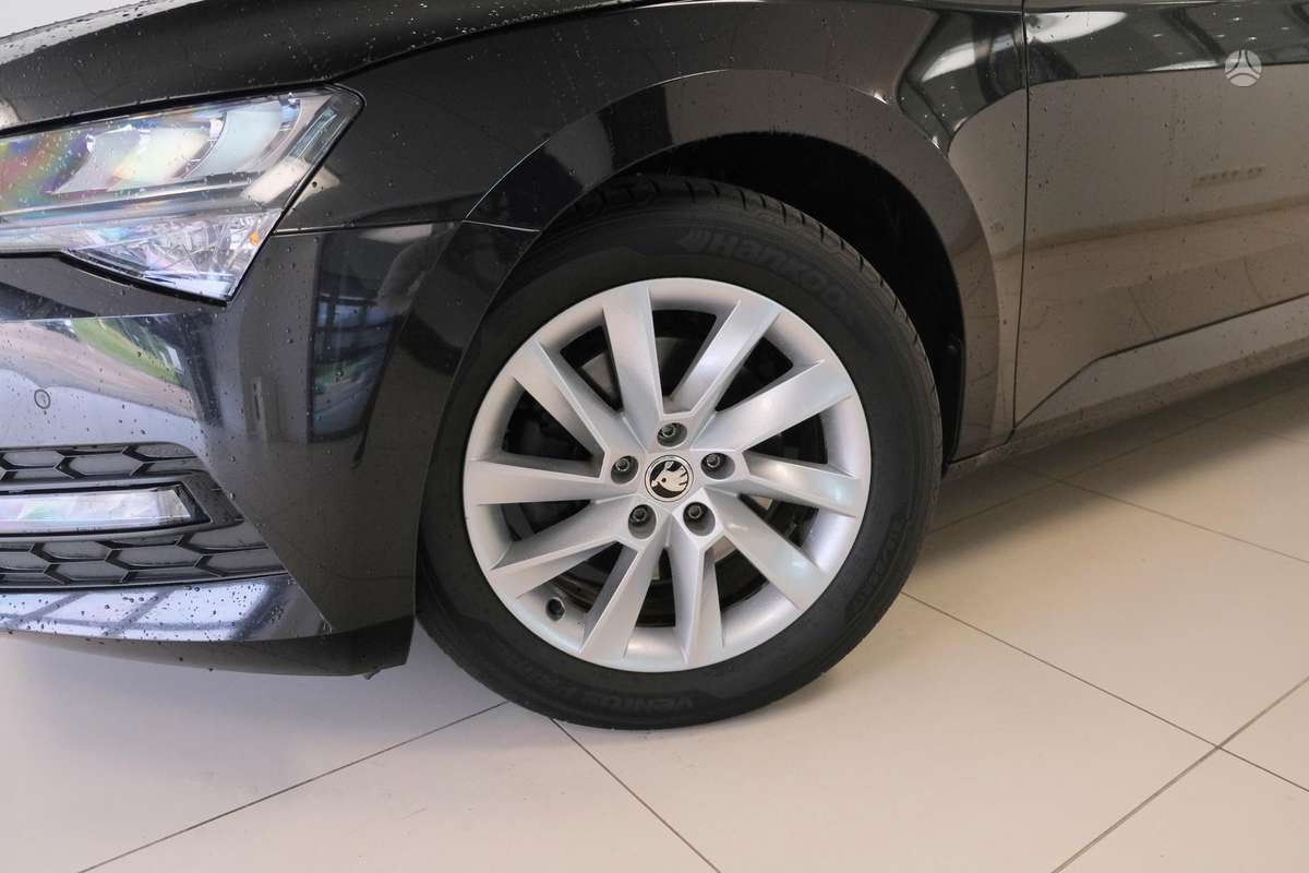 Skoda Superb, 1.5 l., Хэтчбек