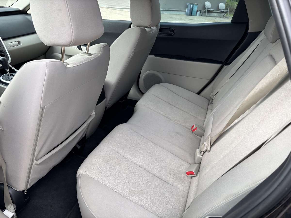 Mazda CX-7, 2.3 l., off-road / crossover